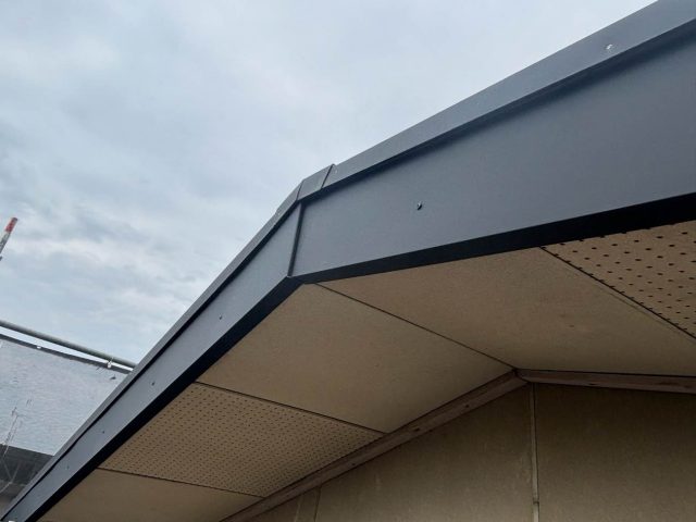 糟屋郡新宮町で屋根工事、破損した破風板を補修して雨漏りリスクを解消