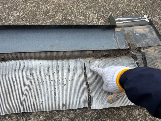 宗像市の天窓周囲の不具合を指摘