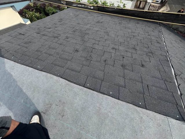 福岡市城南区｜前回塗装の不備による早期劣化をオークリッジスーパーを使用した屋根カバー工事で解消