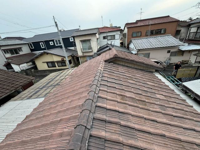 【福岡市西区】セメント瓦の雨漏り調査｜強風・豪雨に備える屋根の葺き替え提案
