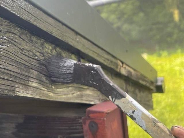 宇美町の破風中塗り