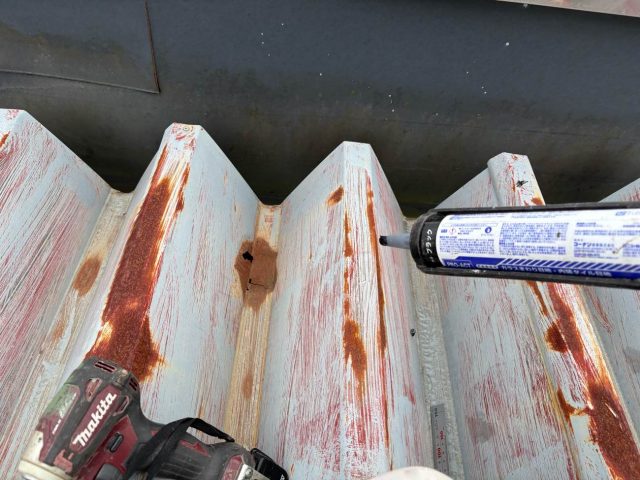 筑紫野市の穴あき補修作業