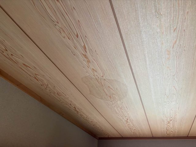 糸島市の天井の雨染み