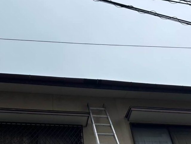 福岡市西区で雨樋を補修