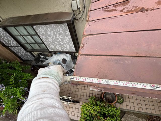 福岡市西区の補修に伴い屋根を計測