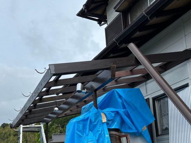 宇美町で雨樋取り付け金具の設置
