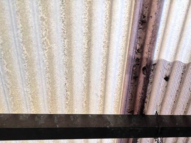 福岡市南区の老朽化した波板