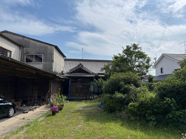 糸島市の屋根調査｜築30年以上の瓦屋根で発生した雨漏りは下地腐食による沈み込みが原因