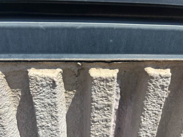 福岡市南区のALC外壁とサッシのコーキングの劣化