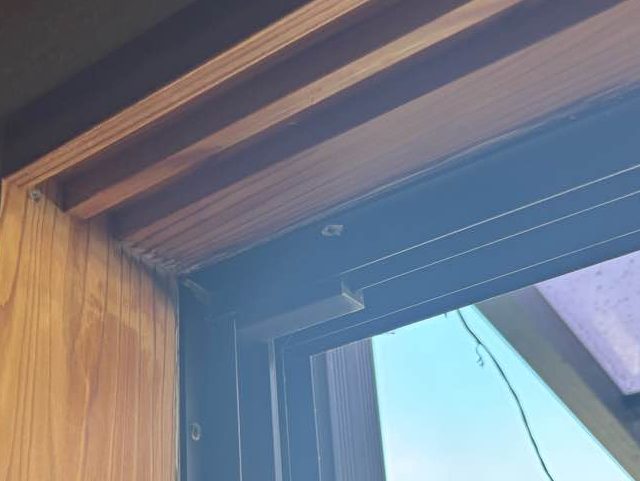 福岡市南区で桟にできた雨染み