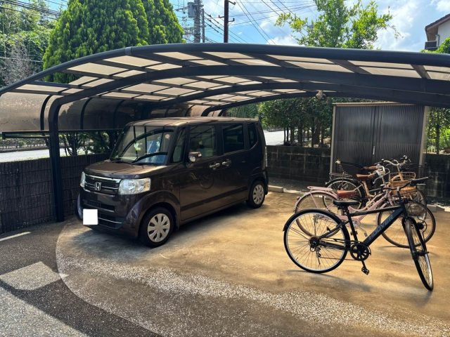 福岡市南区のカーポートの穴あき原因調査