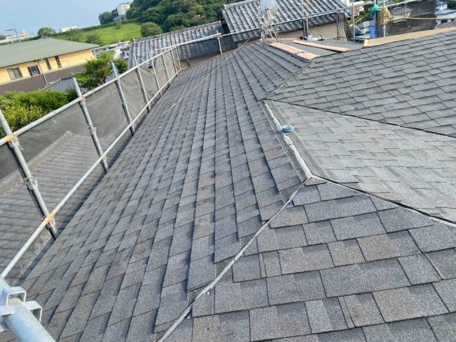 福岡市南区｜腐食した野地板の補修、オークリッジスーパーでの屋根カバー工法で雨漏り解消