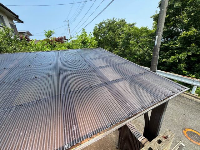 福岡市南区でカーポートに新しい波板を施工