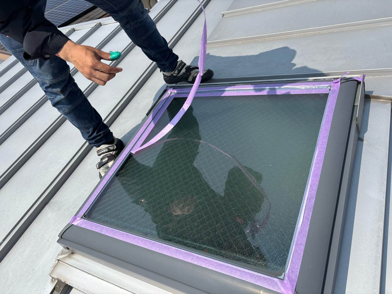 工場からの雨漏り、シーリング工事