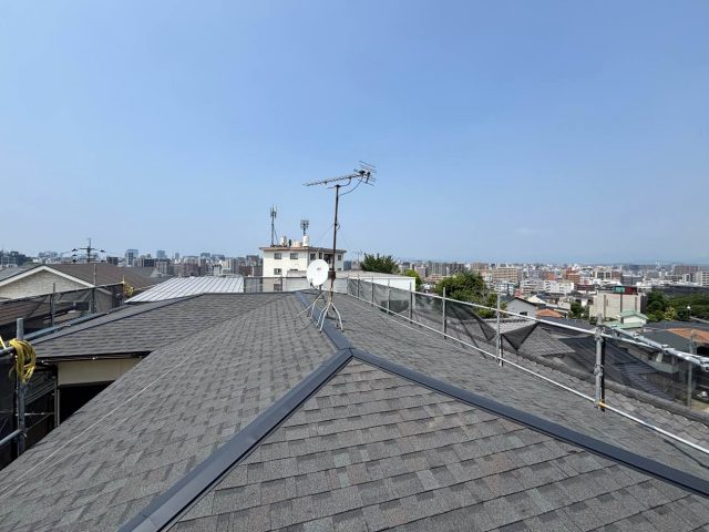 福岡市南区で棟板金の施工が完了