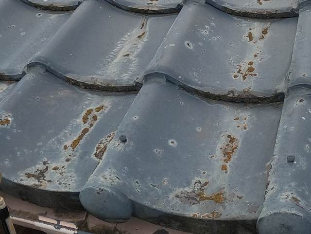 福岡市西区で劣化が進行した瓦