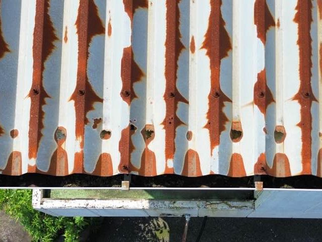 糸島市の倉庫折板屋根の腐食