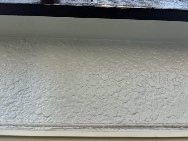 福岡市早良区の窓枠コーキングの劣化