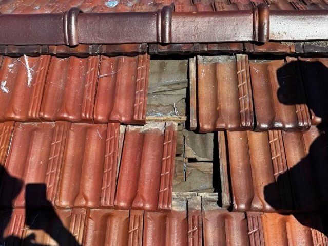 福岡市中央区の調査で発覚した防水紙の劣化