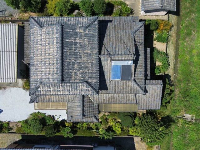 佐賀県鳥栖市で屋根をドローン撮影