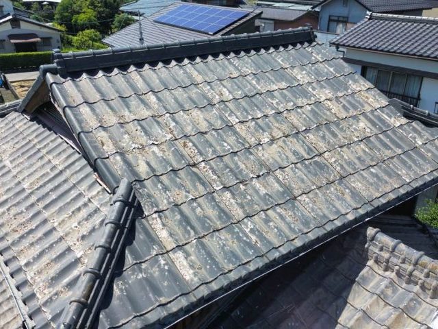 佐賀県鳥栖市の老朽化した瓦屋根