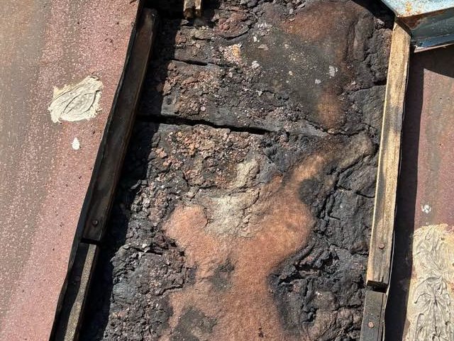 福岡市中央区の腐食が進行した金属屋根