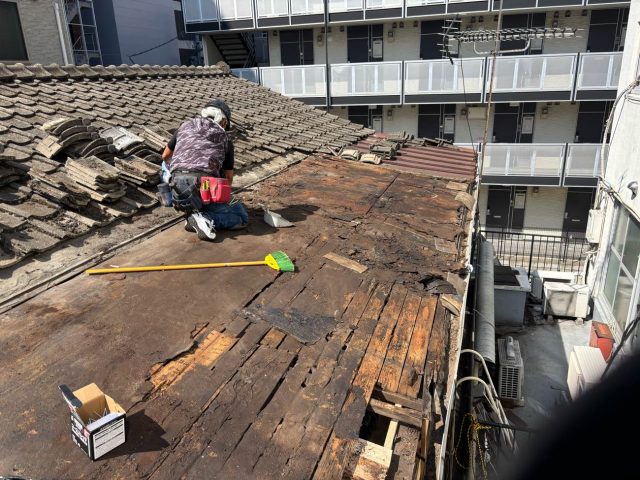 福岡市中央区の下地が傷んでいたアパートの屋根