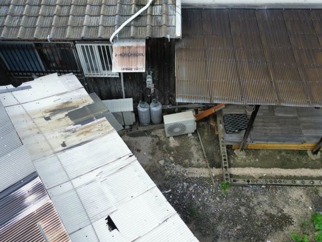 須恵町の雨漏り調査のドローン写真