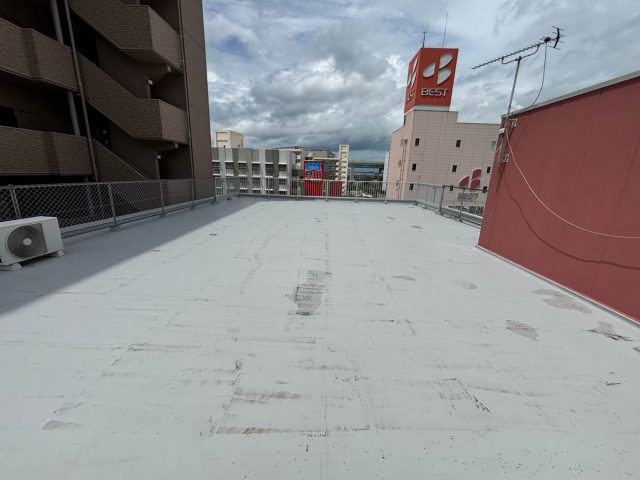 福岡市東区のマンション屋上雨漏り調査