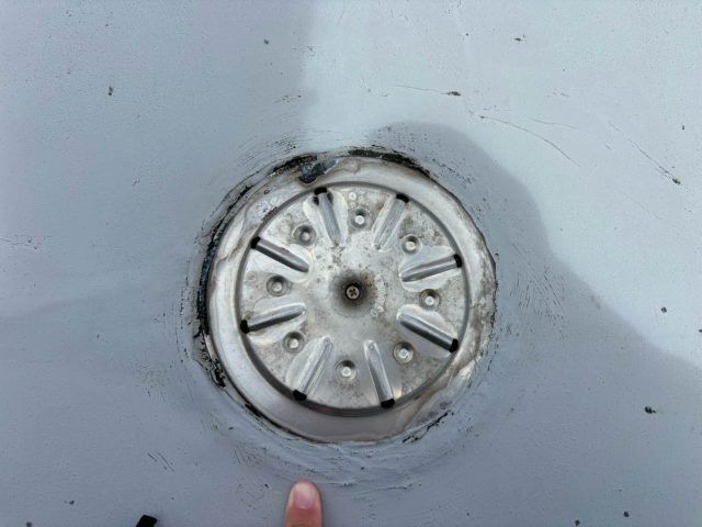 福岡市東区マンションの使用されていない脱気板の劣化