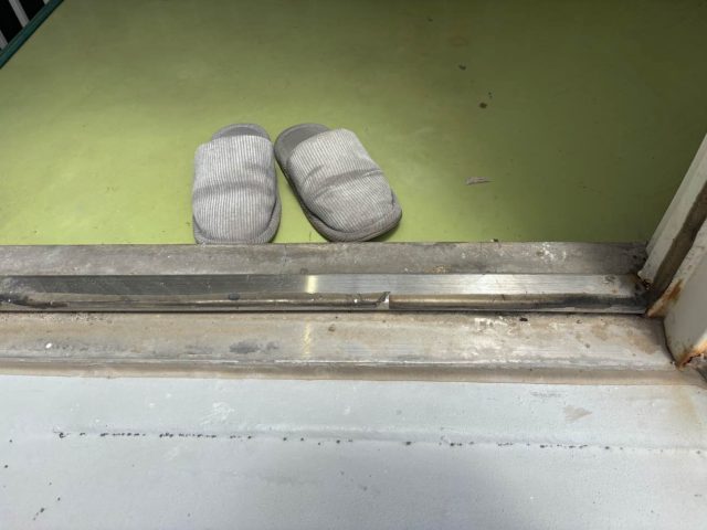 福岡市東区のマンション屋上の段差が少ない出入口