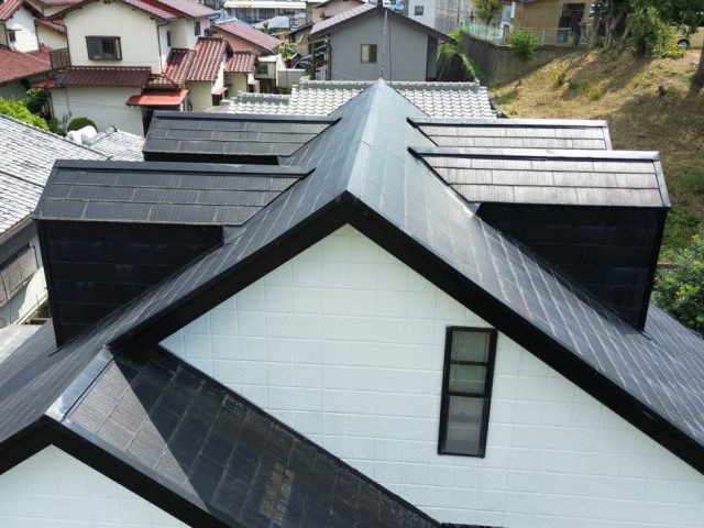 須恵町のケラバ板金施工不良が判明した屋根