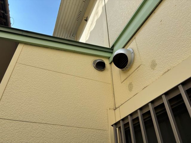 大野城市で外壁の劣化を調査