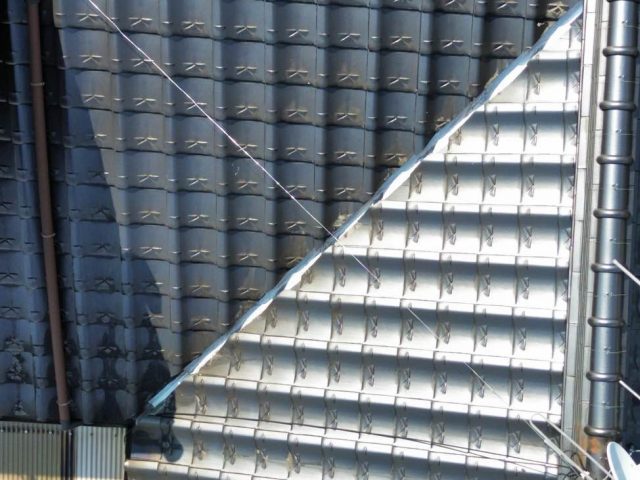 飯塚市で谷板金の劣化を確認