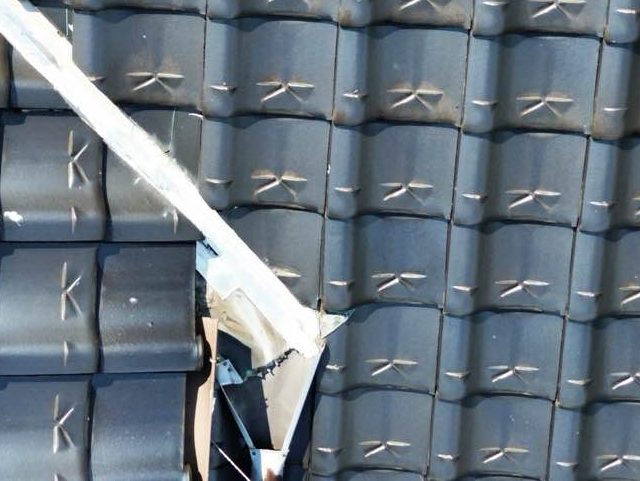 飯塚市の雨漏り原因となった谷板金の劣化