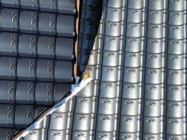 飯塚市の雨漏りした瓦屋根の谷板金