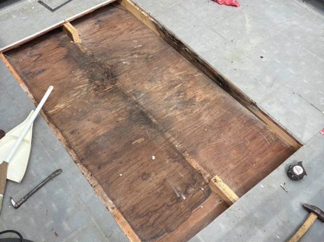 福岡市西区のバルコニーの下地補修