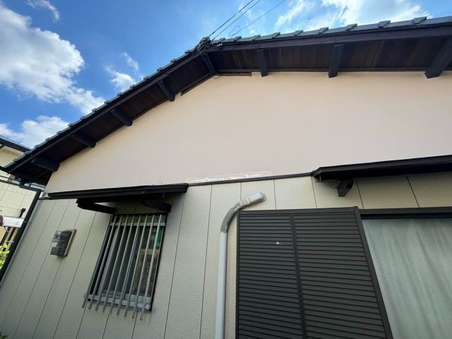 福津市の傷んだ軒天