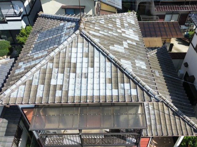 【福岡市早良区】強風・豪雨で瓦がズレ雨漏り発生｜調査で発覚した防水シートの劣化