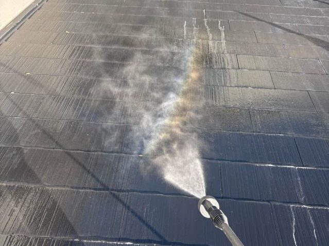 福岡市東区で屋根スレートを洗浄
