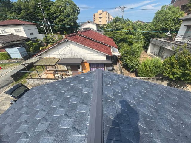 福岡市城南区で棟板金を施工