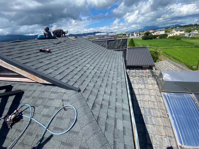 佐賀県鳥栖市で葺き替え工事で設置されるオークリッジスーパー