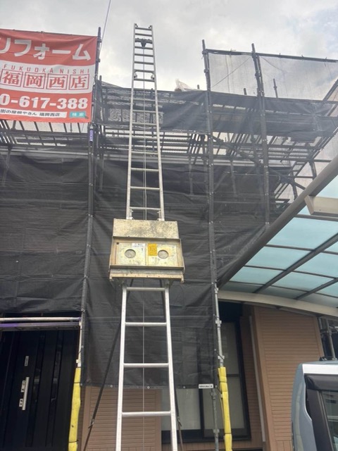 福岡市早良区の屋根カバー工法、昇降機