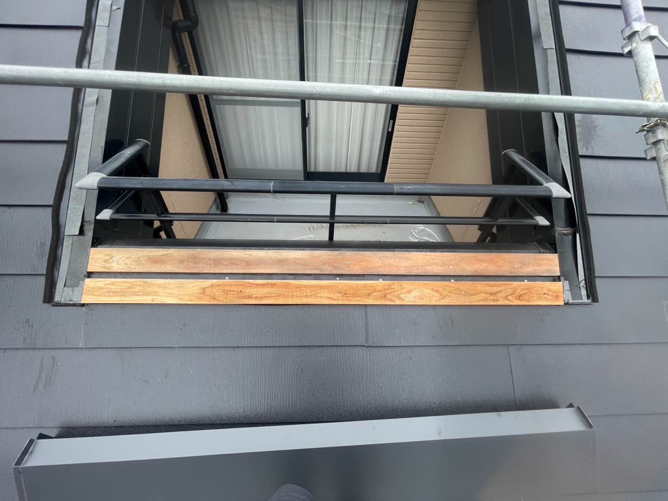 福岡市早良区の屋根カバー工法、スーパーガルテクト