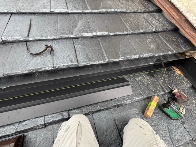 須恵町でルーガ鉄平に葺き替え工事中