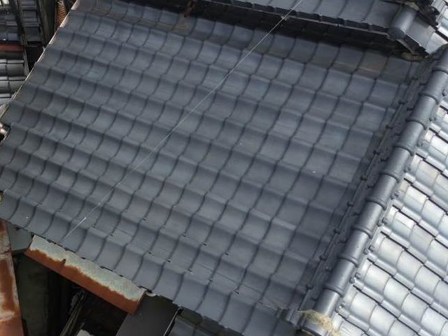 福岡市西区の葺き直し工事における瓦の復旧後