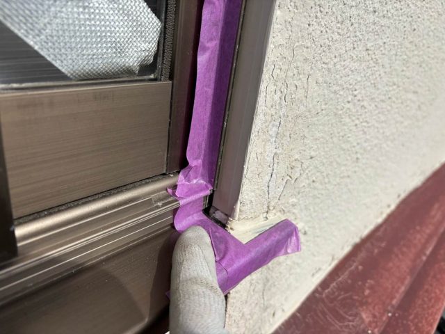 福岡市西区でシーリング補修が必要なサッシ