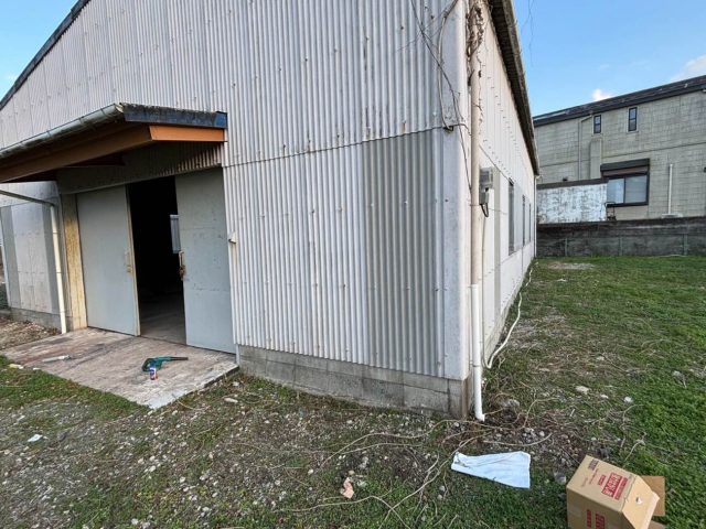 福岡市早良区で外壁補修を終えた倉庫