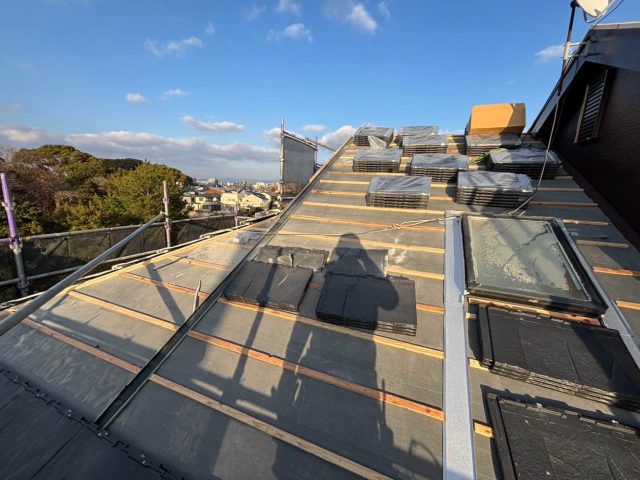 福岡市南区で防水シート上に設置された桟木