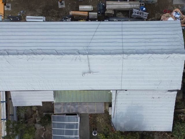 福岡市中央区｜強風被害による瓦屋根の雨漏りを低コストの防水シート上貼り工事で修理